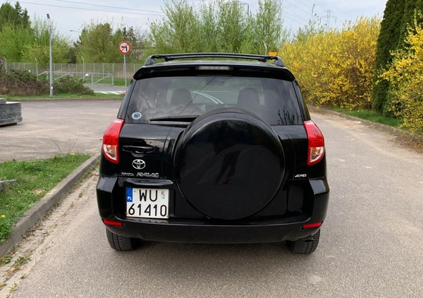 Toyota RAV4 cena 39900 przebieg: 140000, rok produkcji 2006 z Szczucin małe 154